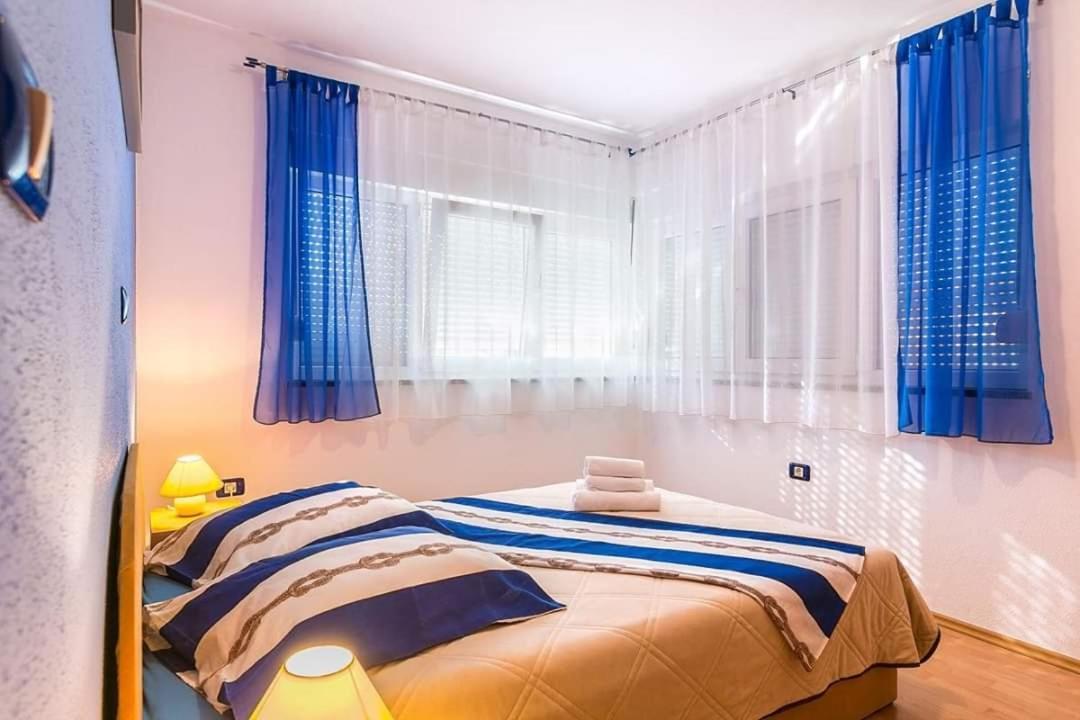 Apartman Nada *** Medulin Bagian luar foto